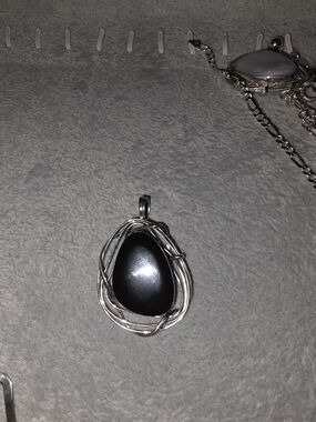 9.25 Silver Wire Wrapped Black Stone Pendant Necklace - Women Jewelry
